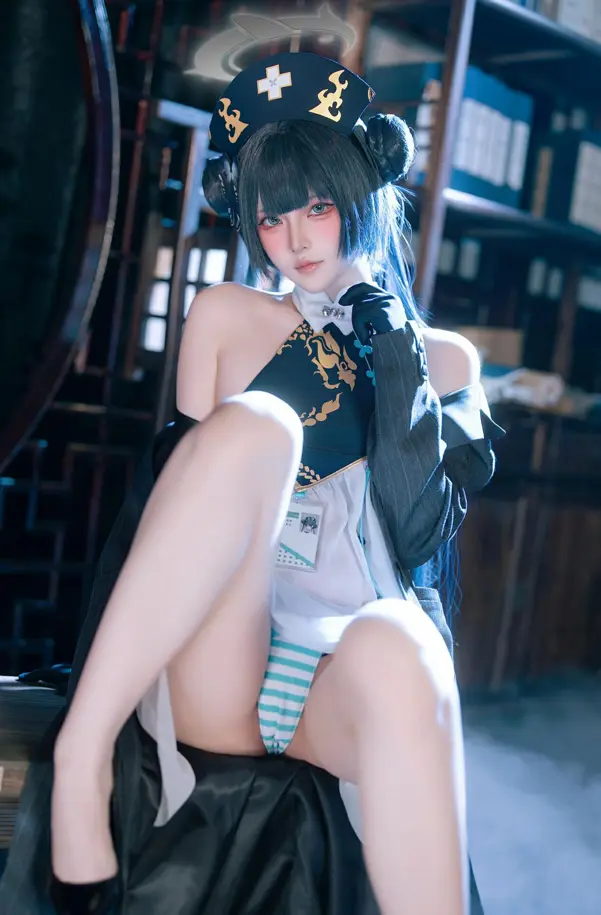 屿鱼 – 碧蓝档案 妃咲 同人护士