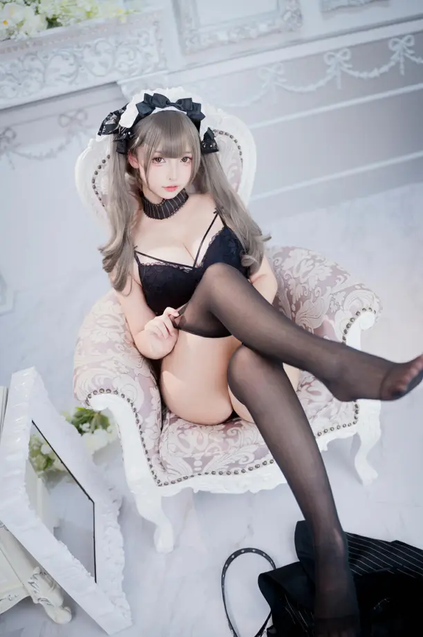 神楽坂真冬 – 妄想女仆